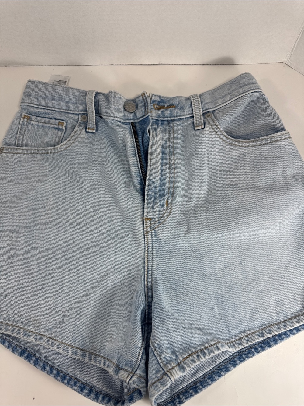 Levi's Women's Light Blue High Rise Denim Jeans